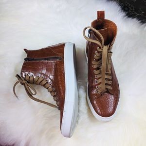 Donald J Pliner Men’s Fashion high-top sneaker